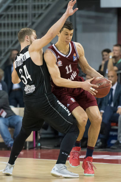 位教练如何 位教练如何